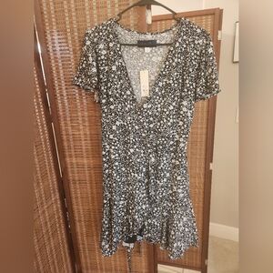 Francesca's Collections Black and White Floral Midi Dress